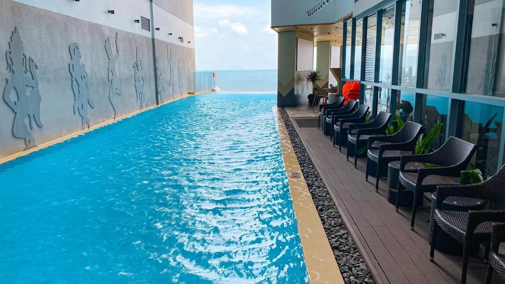 Panorama Nha Trang Beach Hotel